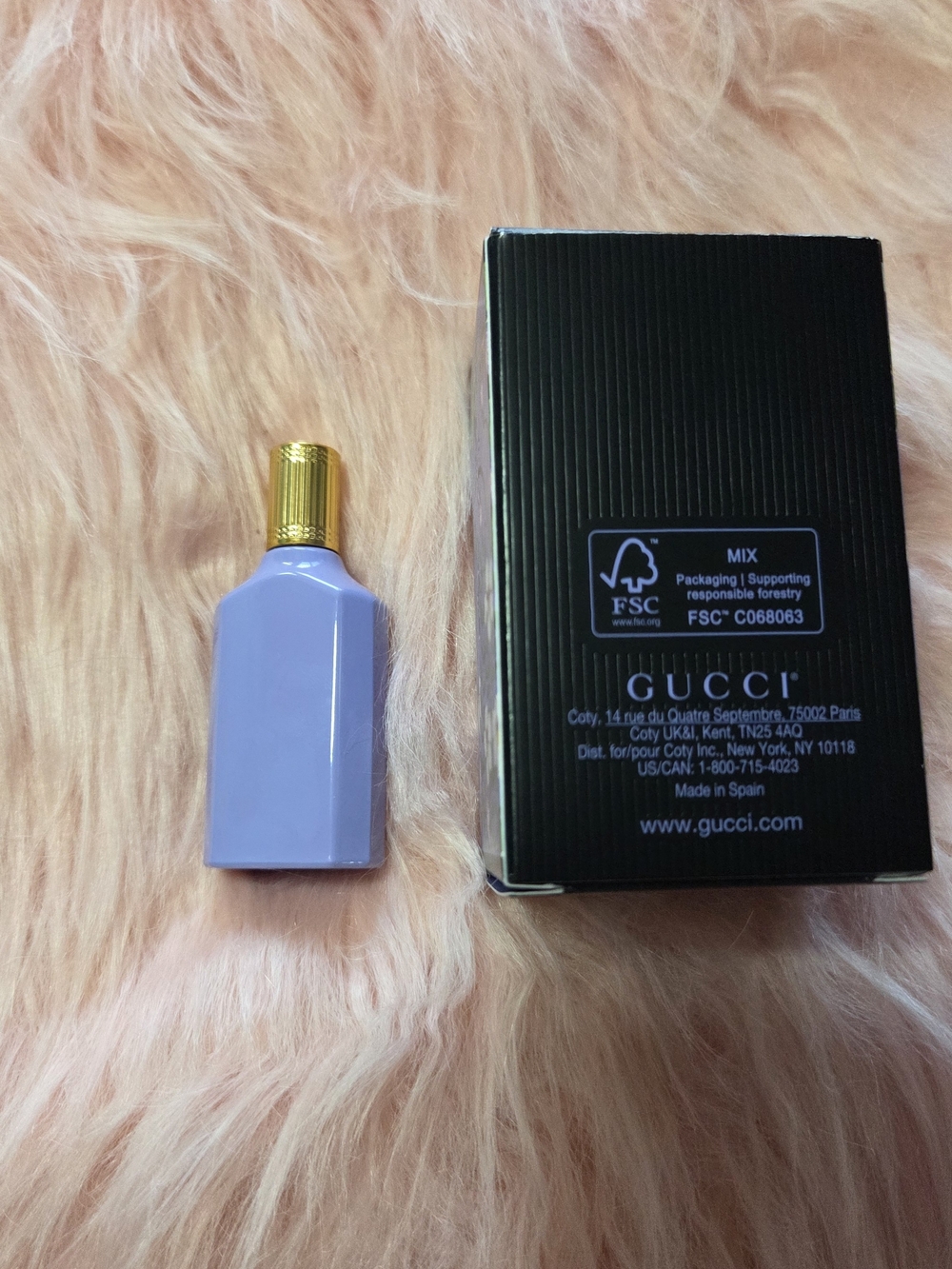 Gucci Flora Gorgeous Magnolia Mini Coffret Dabber Bottle - Picture 2 of 2